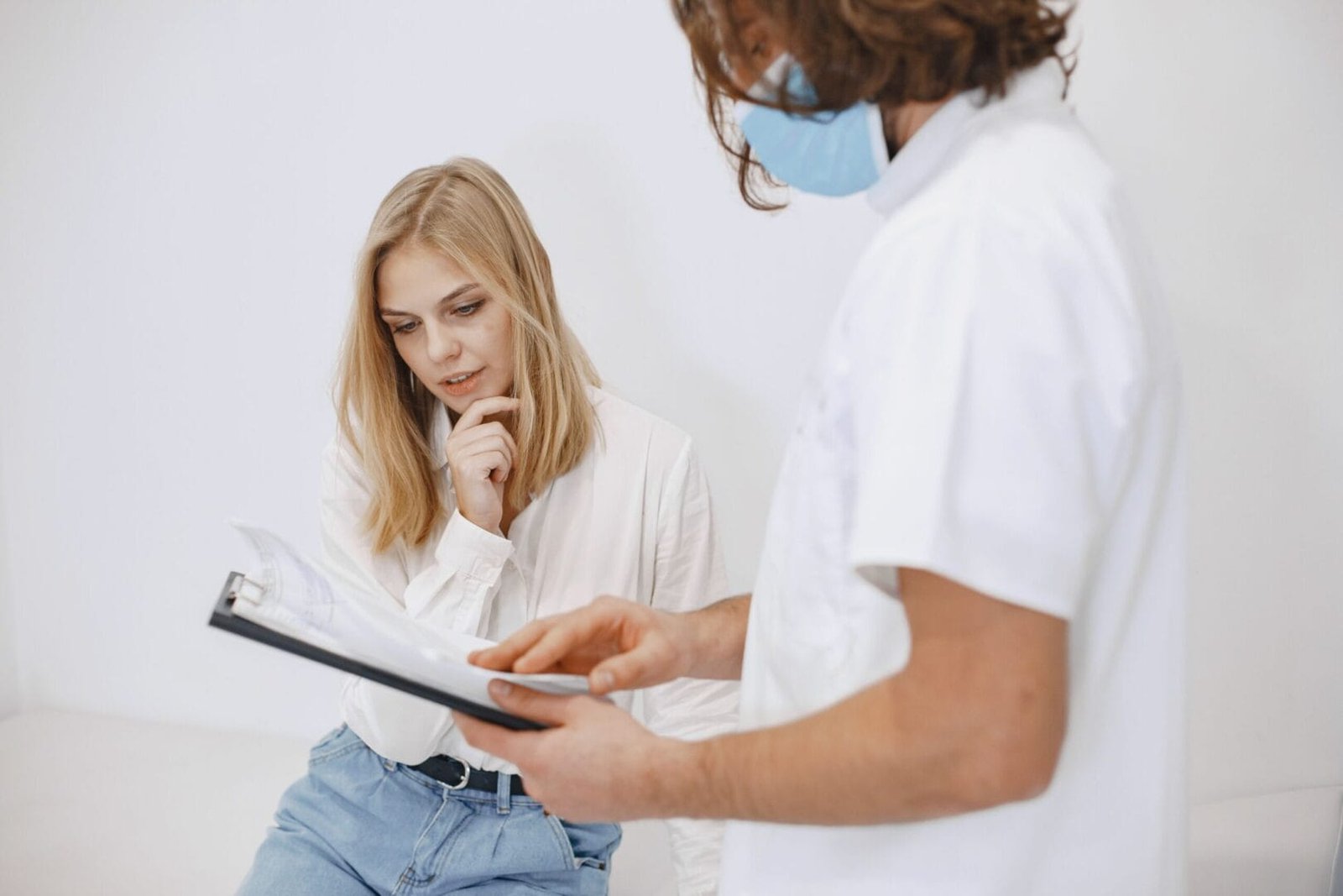 UTI Treatment Through Pharmacy First: When Can a Pharmacist Help?